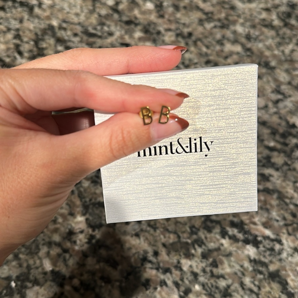 Mint & Lily “B” gold earrings